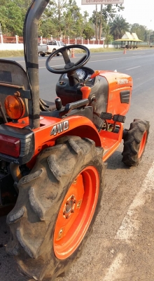 ขายครับ 24 แรง ตัวรถ ล้อเหล็ก พร้อมใช้งาน สีเดิมๆ เล่มชุดโอนครบ ราคา 135,000 บาท กันทรลักษ์ ศรีสะเกษ โทร.0816004753/0984422502 ครับ....