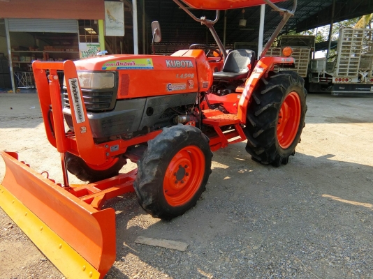 ❥สินค้าเข้าใหม่ L4508พร้อมใช้งาน  มีเล่มทะเบียนพร้อมโอนคะ???????? พร้อมอุปกรณ์ 3ชิ้น ผาน+ใบดันหน้า +โรตารี่ราคา265000บาท ชั่วโมงทำงาน 2265ชม. ↠↠สนใจติดต่อสอบถาม↠0906910337 ⛽️พิกัดร้าน ส.เจริญแทรกเตอร์ อ. บางระกำ จ. พิษณุโลก