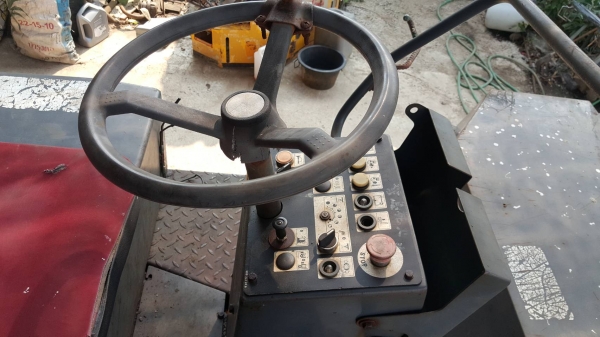 ขายถูก รถบด สั่นสะเทือน  หน้าเหล็ก/หลังเหล็ก เครื่อง F3L  ยี่ห้อ BOMAG ใช้งานได้จริง สนใจทดลองรถได้ติดต่อ 089-2619445