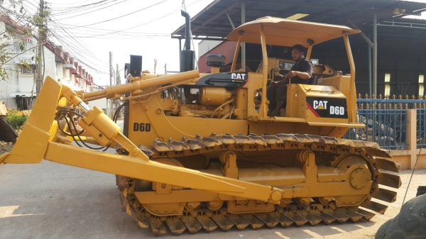 ขาย แทรคเตอร๋CAT D6D เครื่องยนต์ 10Z ตีนเป็ด เกียร์ตัดพร้อมเอกสารเล่มทะเบียน