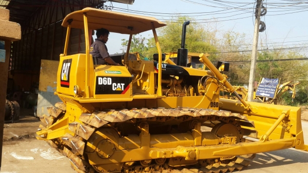 ขาย แทรคเตอร๋CAT D6D เครื่องยนต์ 10Z ตีนเป็ด เกียร์ตัดพร้อมเอกสารเล่มทะเบียน