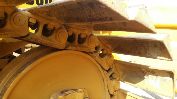 ขาย แทรคเตอร๋CAT D6D เครื่องยนต์ 10Z ตีนเป็ด เกียร์ตัดพร้อมเอกสารเล่มทะเบียน