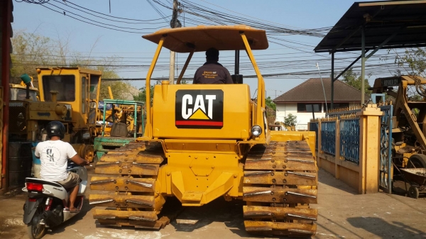 ขาย แทรคเตอร๋CAT D6D เครื่องยนต์ 10Z ตีนเป็ด เกียร์ตัดพร้อมเอกสารเล่มทะเบียน