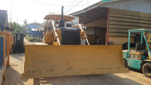 ขาย แทรคเตอร๋CAT D6D เครื่องยนต์ 10Z ตีนเป็ด เกียร์ตัดพร้อมเอกสารเล่มทะเบียน