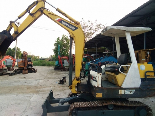 ส่งลูกค้า จ.สมุทรสงคราม เรียบร้อยแล้ว รถแบคโฮ YANMAR B27 รถเก่านอกนำเข้า ยังไม่เคยใช้งานในไทย เทียบเท่า komatsu pc30-6 เครื่องดี ปั๊มแรง พร้อมใช้งาน มีเอกสารใบอินวอยซ์ มี VDO การทำงานให้ชม