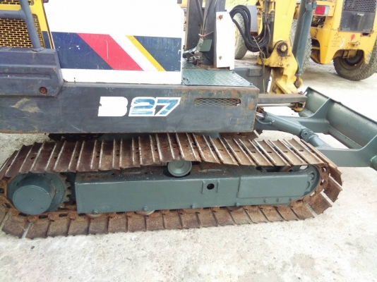 ส่งลูกค้า จ.สมุทรสงคราม เรียบร้อยแล้ว รถแบคโฮ YANMAR B27 รถเก่านอกนำเข้า ยังไม่เคยใช้งานในไทย เทียบเท่า komatsu pc30-6 เครื่องดี ปั๊มแรง พร้อมใช้งาน มีเอกสารใบอินวอยซ์ มี VDO การทำงานให้ชม