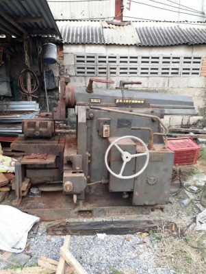 เเท่นไส24นึ้วญี่ปุ่นเกียรบ็อคเงียบทุกเกียรไสลึ่มได้พร้อมใช้งานราคา38000฿  ต.จ.ว.จัดส่งขนส่งทั้งตัวได้เก็บค่าจนส่งปลายทางตามบึล