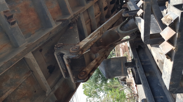 ขายครับ กระบะดั้มท้องเรือ สามมิตร