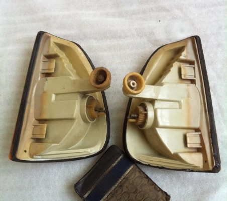 ไฟเลี้ยว ไฟมุม w123 HELLA เฮลล่า Made in Germany