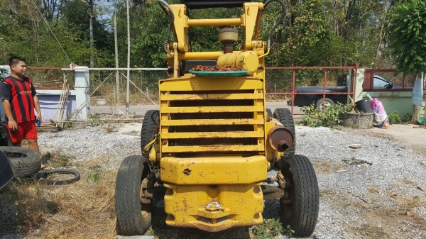 ขายแพ็คคู่ ไม่แยกขาย รถกระบะดั้ม NISSAN ปี 35 และรถตัก KOMATSU SD20-3 รถใช้งานได้ทั้งสองคันครับ