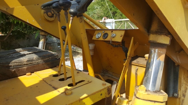 ขายแพ็คคู่ ไม่แยกขาย รถกระบะดั้ม NISSAN ปี 35 และรถตัก KOMATSU SD20-3 รถใช้งานได้ทั้งสองคันครับ