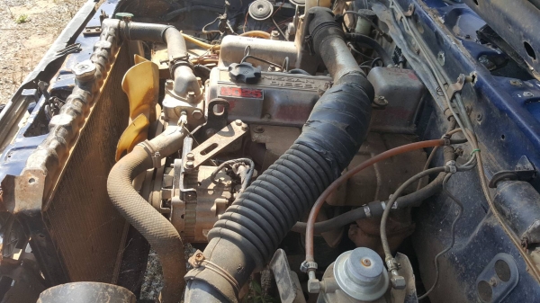 ขายแพ็คคู่ ไม่แยกขาย รถกระบะดั้ม NISSAN ปี 35 และรถตัก KOMATSU SD20-3 รถใช้งานได้ทั้งสองคันครับ