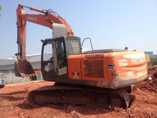 HITACHI ZX 200-3