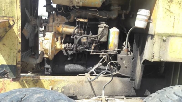 KOMATSU GD31