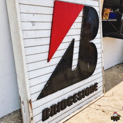 (ปิดการขาย) ป้ายบิลบอร์ดขนาดใหญ่ บริดจสโตน Bridgestone Billboard ลิขสิทธิ์แท้! (ปิดการขาย) ป้ายบิลบอร์ดขนาดใหญ่ บริดจสโตน Bridgestone Billboard ลิขสิทธิ์แท้!