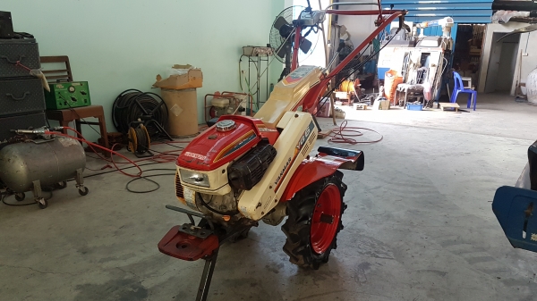 โครงรถตีดิน yanmar สภาพสวย เครื่องยนต์เบนซิล yanmar 6แรงม้า ชั่วโมงการทำงาน.ใช้งานได้ตามปกติ
