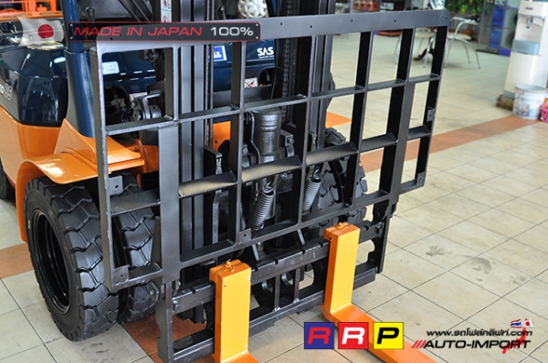 ขายรถโฟล์คลิฟท์มือสอง TOYOTA รุ่น 7FD25-12402 นำเข้าจากประเทศญี่ปุ่น 100\% ไม่เคยใช้งานในไทย