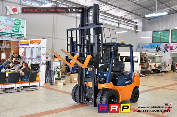 ขายรถโฟล์คลิฟท์มือสอง TOYOTA รุ่น 7FD25-12402 นำเข้าจากประเทศญี่ปุ่น 100\% ไม่เคยใช้งานในไทย