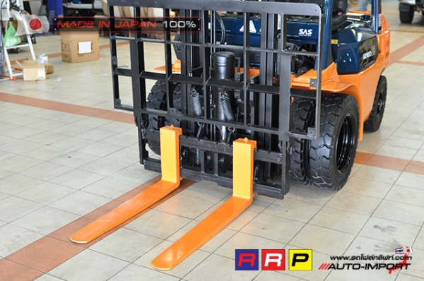 ขายรถโฟล์คลิฟท์มือสอง TOYOTA รุ่น 7FD25-12402 นำเข้าจากประเทศญี่ปุ่น 100\% ไม่เคยใช้งานในไทย