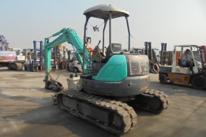 ขายแบคโฮ KOBELCO SK045SR มีหัวกระแทกพร้อมบุ้งกี๋ (สภาพดี)