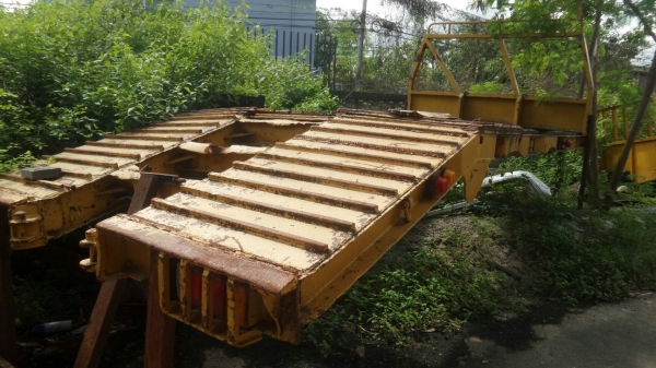 ขาย ท้ายเป็ดถอดจาก10ล้อฮีโน่195และกระบะ6ล้อคาโก้