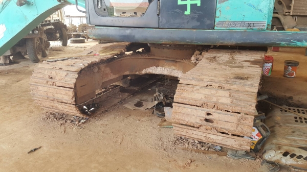 ขายตามสภาพ แบคโฮ KOBELCO SK200-8 YN12 SUPER รถปี 57 เครื่องดี ปั้มดี ไฟฟ้าครบ ตัวเดินขาด 1 ข้าง เล่มทะเบียนครบ