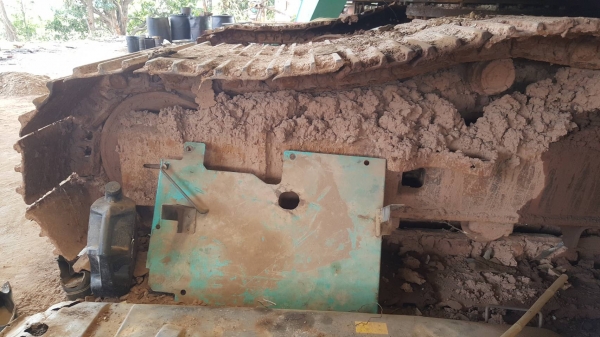 ขายตามสภาพ แบคโฮ KOBELCO SK200-8 YN12 SUPER รถปี 57 เครื่องดี ปั้มดี ไฟฟ้าครบ ตัวเดินขาด 1 ข้าง เล่มทะเบียนครบ