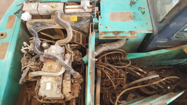 ขายตามสภาพ แบคโฮ KOBELCO SK200-8 YN12 SUPER รถปี 57 เครื่องดี ปั้มดี ไฟฟ้าครบ ตัวเดินขาด 1 ข้าง เล่มทะเบียนครบ