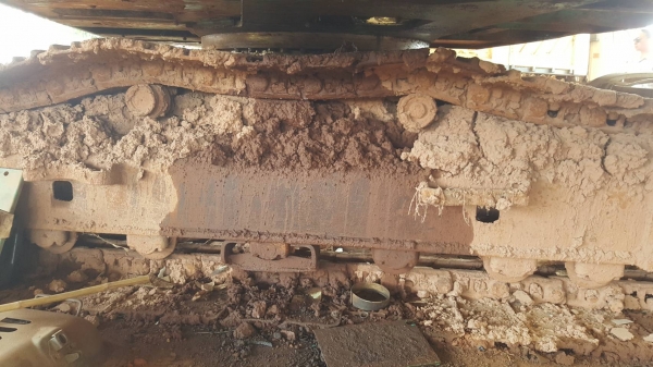 ขายตามสภาพ แบคโฮ KOBELCO SK200-8 YN12 SUPER รถปี 57 เครื่องดี ปั้มดี ไฟฟ้าครบ ตัวเดินขาด 1 ข้าง เล่มทะเบียนครบ