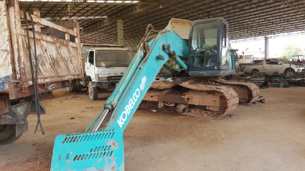 ขายตามสภาพ แบคโฮ KOBELCO SK200-8 YN12 SUPER รถปี 57 เครื่องดี ปั้มดี ไฟฟ้าครบ ตัวเดินขาด 1 ข้าง เล่มทะเบียนครบ