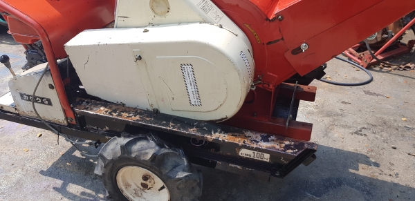 เครื่องย่อยกิ่งไม้ เดินหน้าถอยหลังได้  สอบถามได้ต่อรองได้ขายได้ขาย