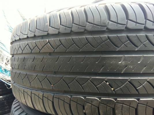 ขายยาง 265/60R18 มิชลิน ปลายปี16 ดอกยางหนาสดเท่ากันไม่ร้าวไม่กินข้างไม่มีปะ ใช้งานน้อยมาก สภาพ90\% ชุดละ 6900 บาท