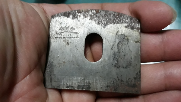 ขายใบกบตราจระเข้สามดาวขนาด1 3/4 MADE IN GERMANY. ใหม่เก่าเก็บ ขายใบกบตราจระเข้สามดาวขนาด1 3/4 MADE IN GERMANY. ใหม่เก่าเก็บ