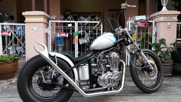 งานคัสตอม 400 CC. แต่ง OLD SCHOOL ทะเบียนพร้อมโอน 78,500
