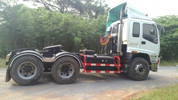 ISUZU DECA 320 แรงม้า ปี 47 สภาพสวยๆ ISUZU DECA 320 แรงม้า ปี 47 สภาพสวยๆ
