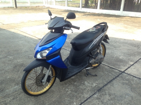 Honda click รถบ้านเครื่องเดิม Honda click รถบ้านเครื่องเดิม