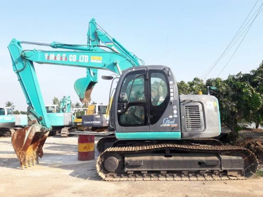 ขายจ้า..KOBELCO SK135SR-1E  YY04  ปี 2007  เก่านอกแท้  สภาพสวย เดิมๆๆ  เครื่องปั๊มดี  พร้อมใช้  โทร 089-3818694  ดวงนภา