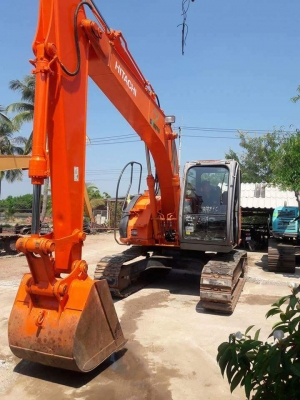 ขายจ้า..HITACHI ZX135US ปี 2006  เก่านอกแท้  เครื่องปั๊มแห้ง  สภาพสวย พร้อมใช้  โทร 089-3818694  ดวงนภา