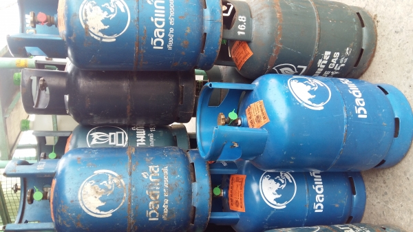 ขายถูกๆ..ถังแก๊สใบละ1450บาท และ ถังอ็อกซิเจนใบละ2650บาท สภาพดี มาตรฐาน พร้อมใช้งาน ขายถูกๆ..ถังแก๊สใบละ1450บาท และ ถังอ็อกซิเจนใบละ2650บาท สภาพดี มาตรฐาน พร้อมใช้งาน