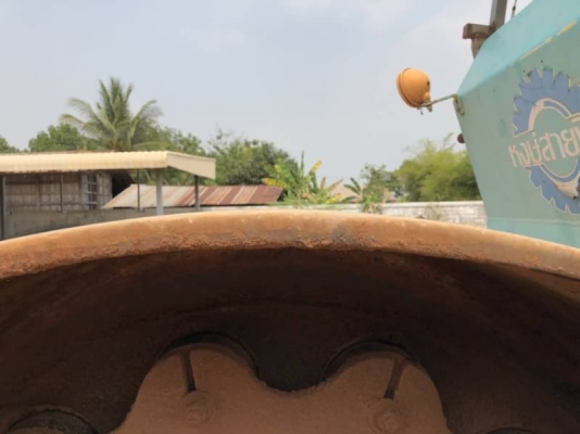 ขาย 495,000 รถบด 10 ตัน VIBROMAX2000  W1102D เครื่องดี 6BD1-165 แรง  เกียร์แรง ระบบสั่นสะเทือนแรงมาก. เช็คอริยะตลอด เอกสารวอยท์  รถอยู่ กาฬสินธ์ โทร 0610710295