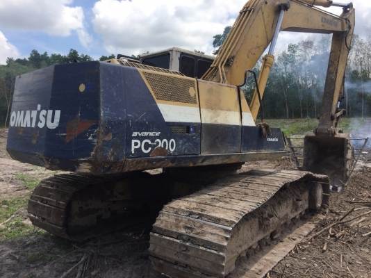 ขายpc200-5ซีเรียล68672 เล่มทะเบียน ไฟฟ้าครบ เอวแน่น