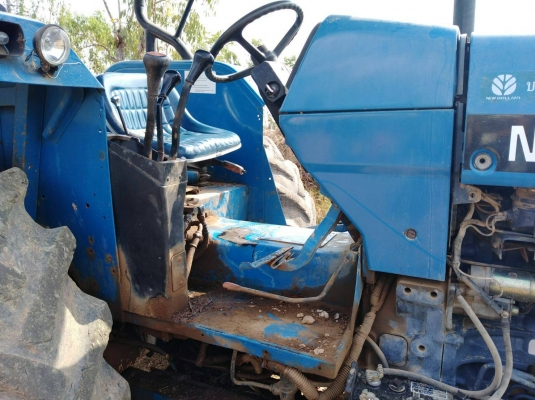 ขายรถไถFORD 6640 เพลาเดียว ขายรถไถFORD 6640 เพลาเดียว