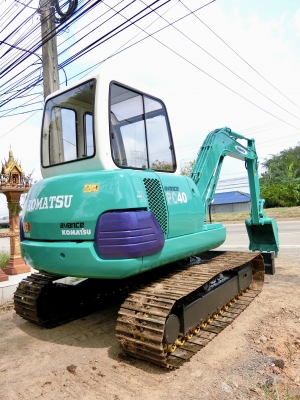 KOMATSU 40-7 ขนาดPC-40 <มีVDOให้ชม>รถเก่านอกมีเอกสารอินวอย☎️ติดต่อ 085-5632278 <ราคาต่อรองได้>