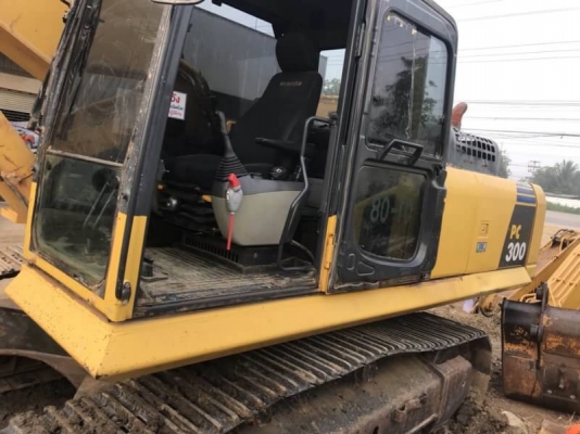 ขายด่วน!! Komatsu PC300-8 สภาพสวยๆค่ะ