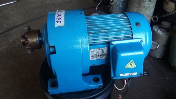 มอเตอร์เกียร์ (750 W)