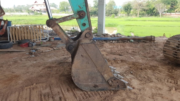 ขาย แบคโฮ KOBELCO SK200-8 YN11 รถปี 54 เอกสารเล่มทะเบียนครบ เครื่องดี ปั้มดี โซ่ 70\% ราคาต่อรองได้ครับ