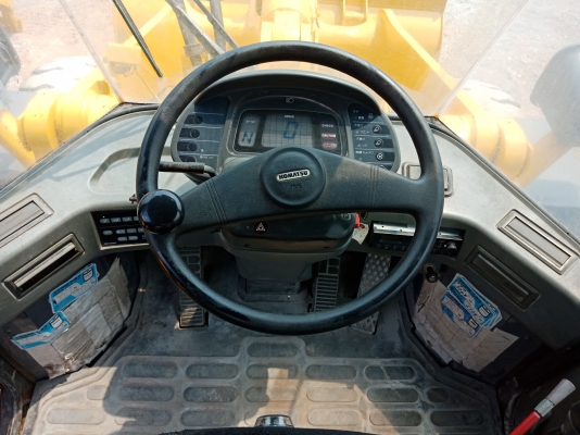 KOMATSU WA300-3 จากญี่ปุ่นแท้ สภาพสวย พร้อมใช้งาน โทร.090-986-2521 อ๊อบ
