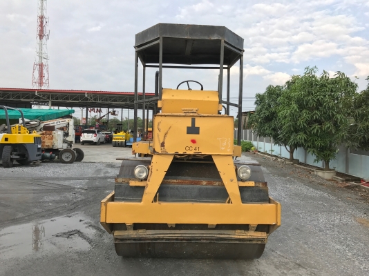 ขายรถบด10ตันDYNAPACรุ่นCC41รถนอกนำเข้า ไม่เคยใช้งานในไทย มีเอกสารพร้อมหน้าเหล็กหลังเหล็ก  บดอัดสั่นสะเทือนได้ทั้ง2ล้อ สภาพดีพร้อมใช้งานขาย650000ลดเหลือ590000 Line  :  jiraroj2909