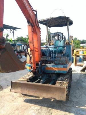 รถแบคโฮ HITACHI EX27 รถเก่านอกนำเข้า ยังไม่เคยใช้งานในไทย เทียบเท่า KOMATSU PC30-6 ชั่วโมงการทำงาน 2,000+ชั่วโมง เครื่องดี ปั๊มแรง เอวแน่น พร้อมใช้งาน มีเอกสารใบอินวอยซ์