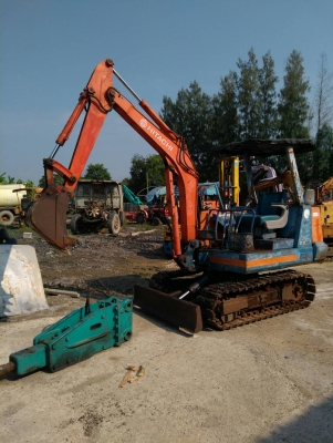 รถแบคโฮ HITACHI EX27 รถเก่านอกนำเข้า ยังไม่เคยใช้งานในไทย เทียบเท่า KOMATSU PC30-6 ชั่วโมงการทำงาน 2,000+ชั่วโมง เครื่องดี ปั๊มแรง เอวแน่น พร้อมใช้งาน มีเอกสารใบอินวอยซ์